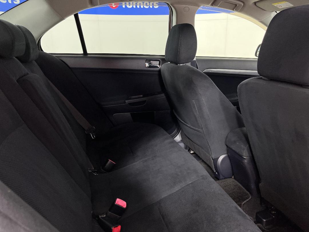 Photo '20' of Mitsubishi Galant