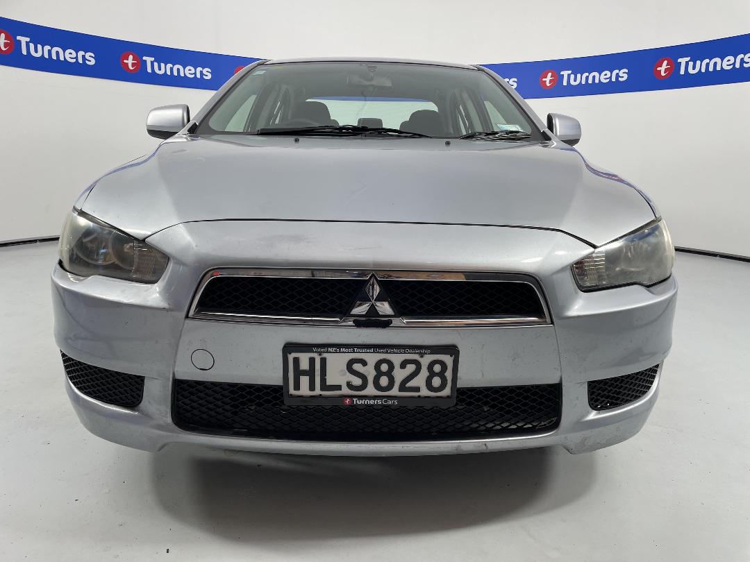 Photo '2' of Mitsubishi Galant