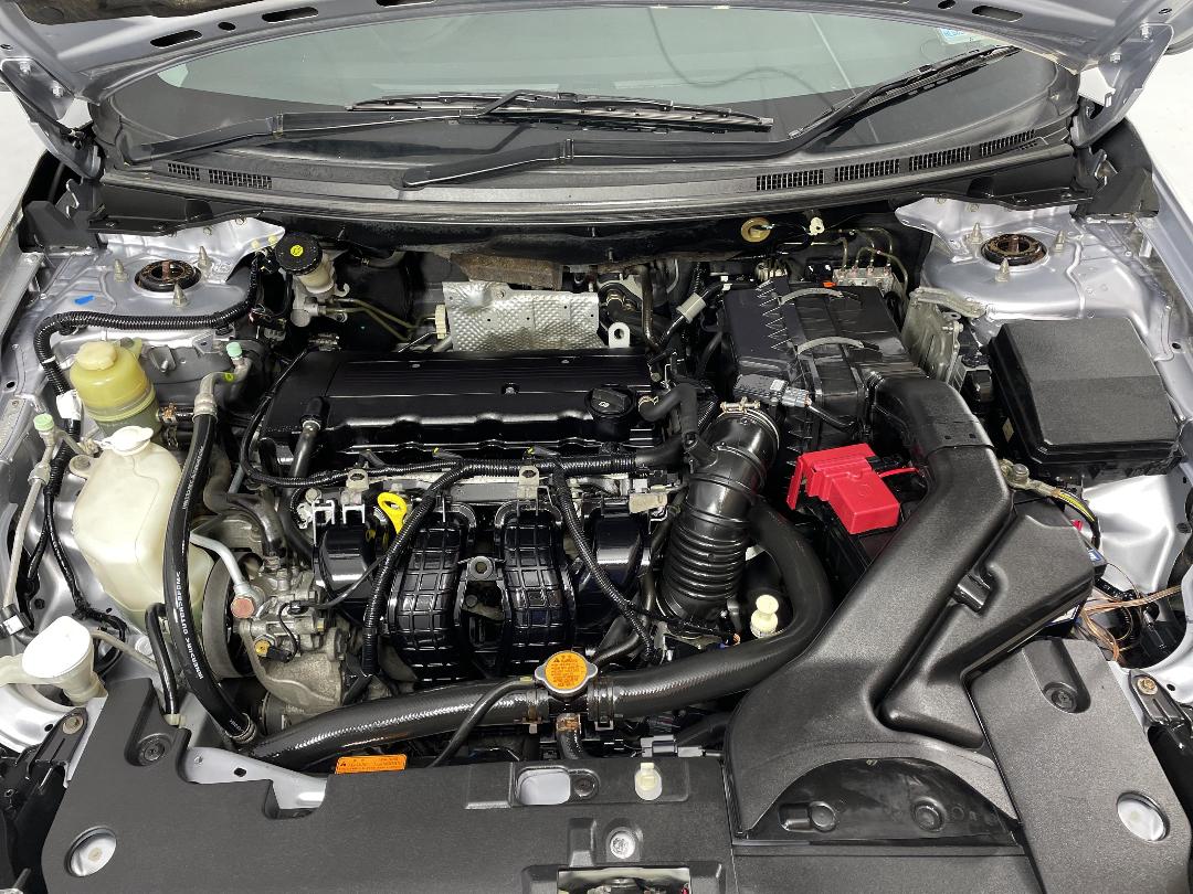 Photo '13' of Mitsubishi Galant