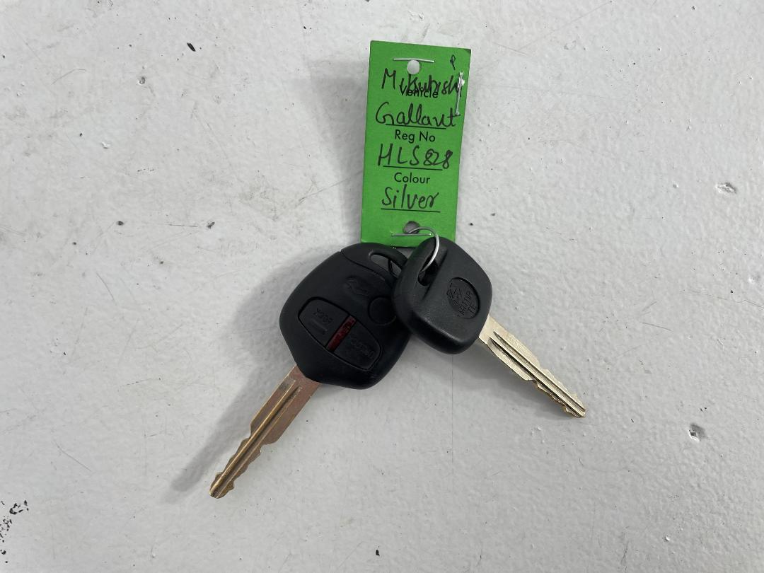 Photo '22' of Mitsubishi Galant