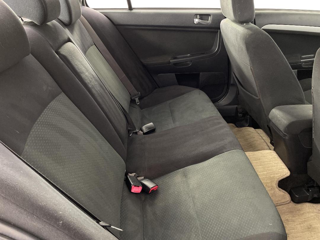 Photo '20' of Mitsubishi Galant