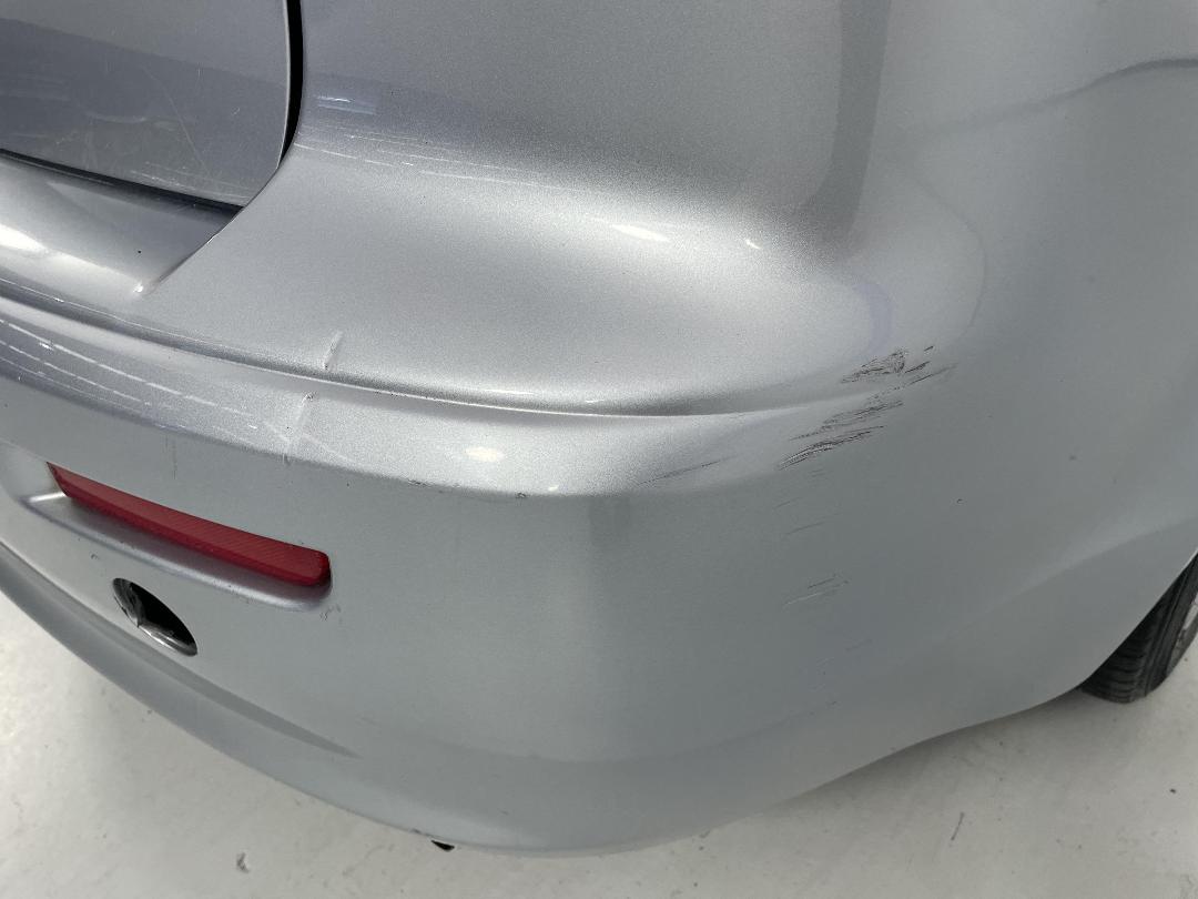 Photo '33' of Mitsubishi Galant