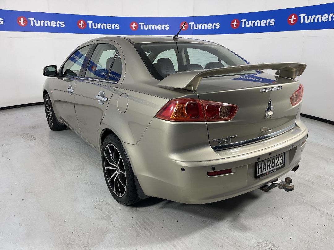 Photo '5' of Mitsubishi Galant