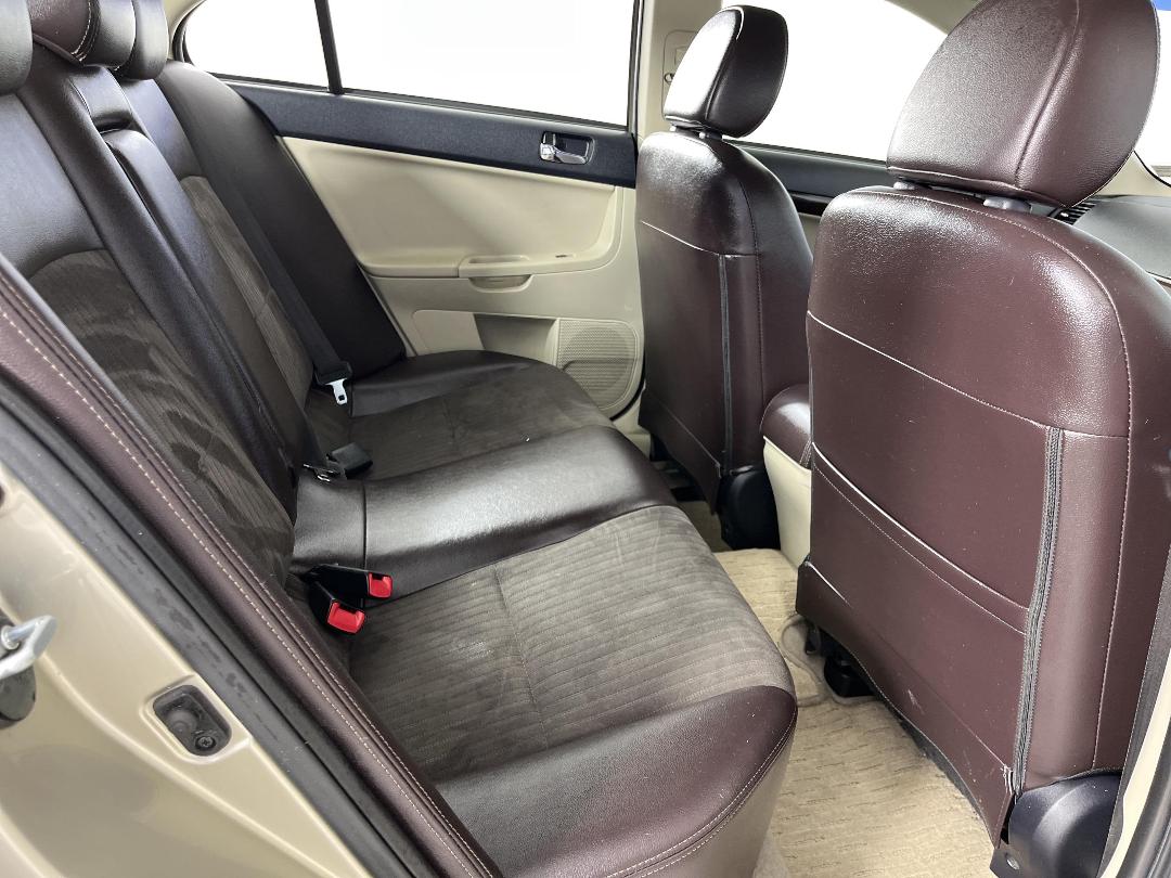 Photo '20' of Mitsubishi Galant