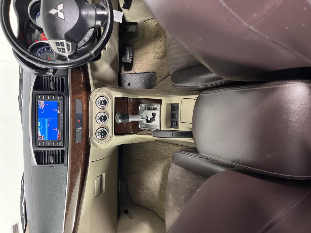 Photo '18' of Mitsubishi Galant