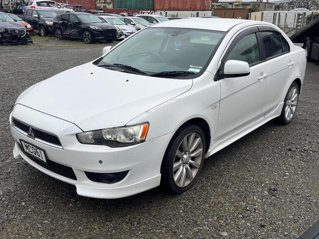 Photo '3' of Mitsubishi Galant Fortis