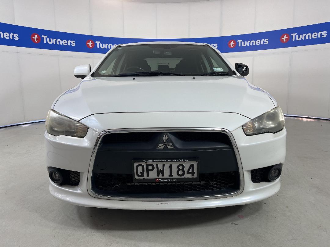 Photo '2' of Mitsubishi Galant Photo '2' of Mitsubishi Galant