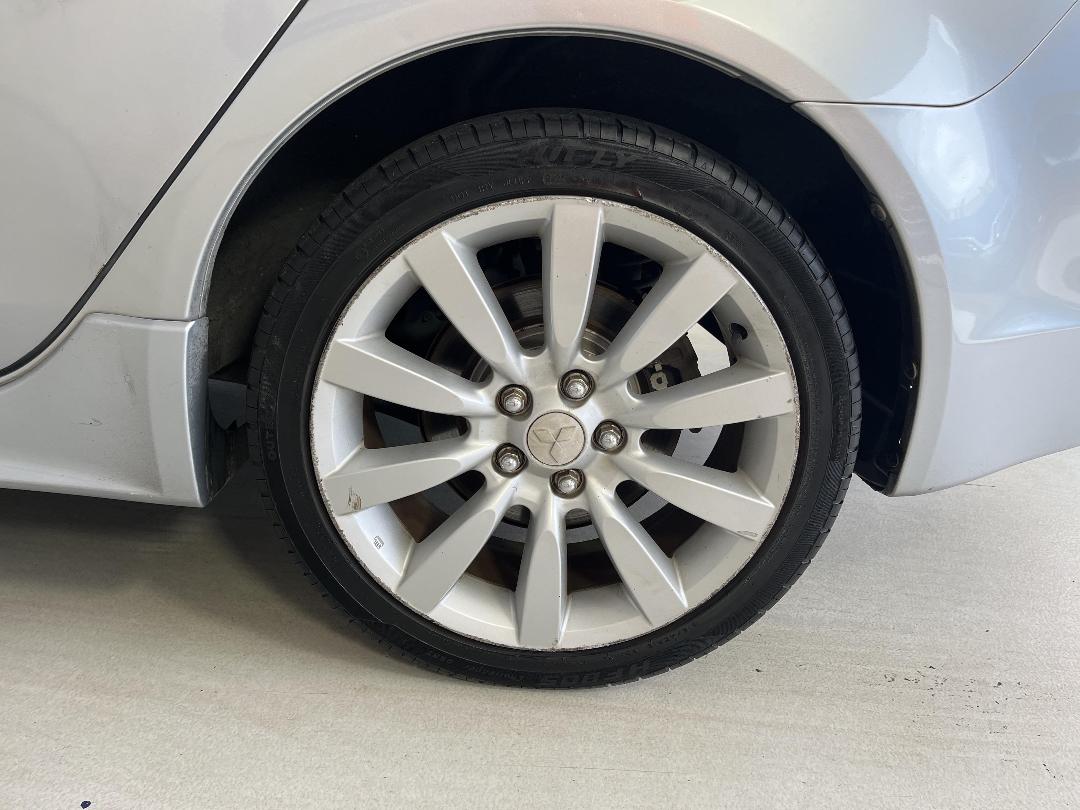 Photo '11' of Mitsubishi Galant Photo '11' of Mitsubishi Galant