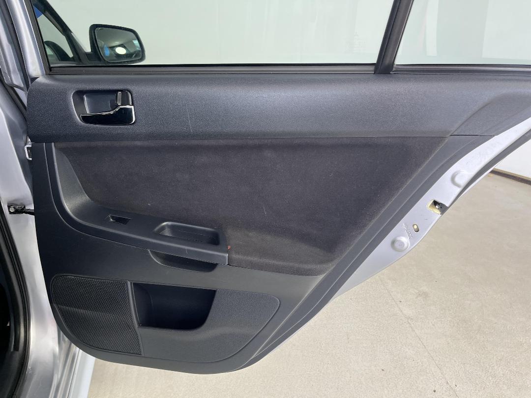 Photo '19' of Mitsubishi Galant Photo '19' of Mitsubishi Galant