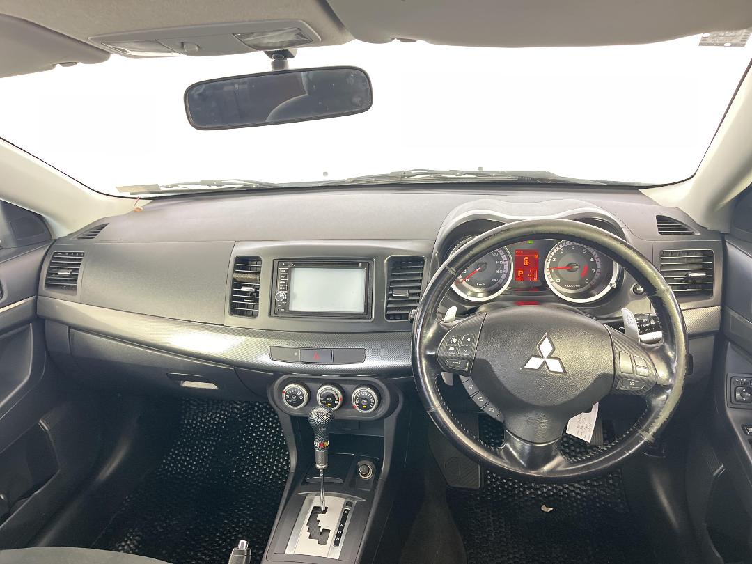 Photo '17' of Mitsubishi Galant Photo '17' of Mitsubishi Galant