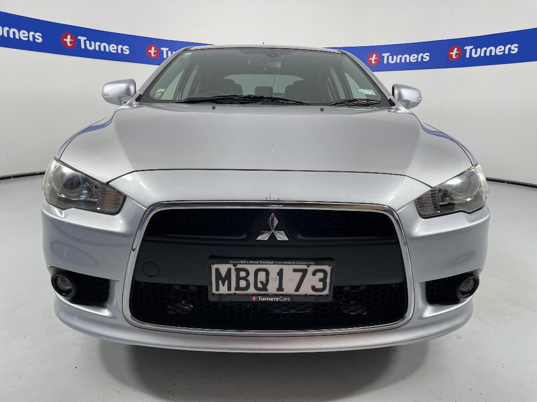 Photo '2' of Mitsubishi Galant