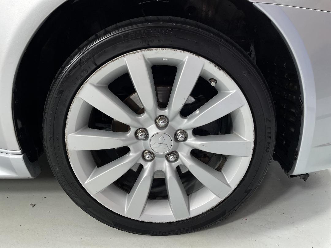 Photo '9' of Mitsubishi Galant