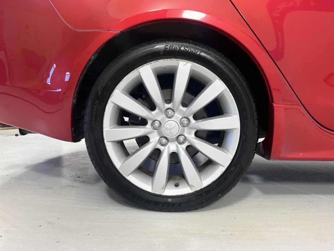 Photo '12' of Mitsubishi Galant Photo '12' of Mitsubishi Galant