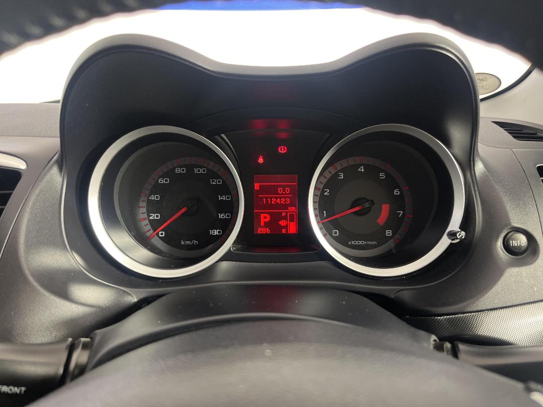 Photo '20' of Mitsubishi Galant Photo '20' of Mitsubishi Galant