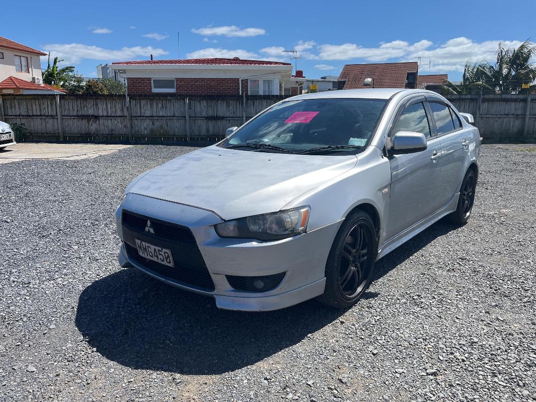 Photo '3' of Mitsubishi Galant Fortis Photo '3' of Mitsubishi Galant Fortis