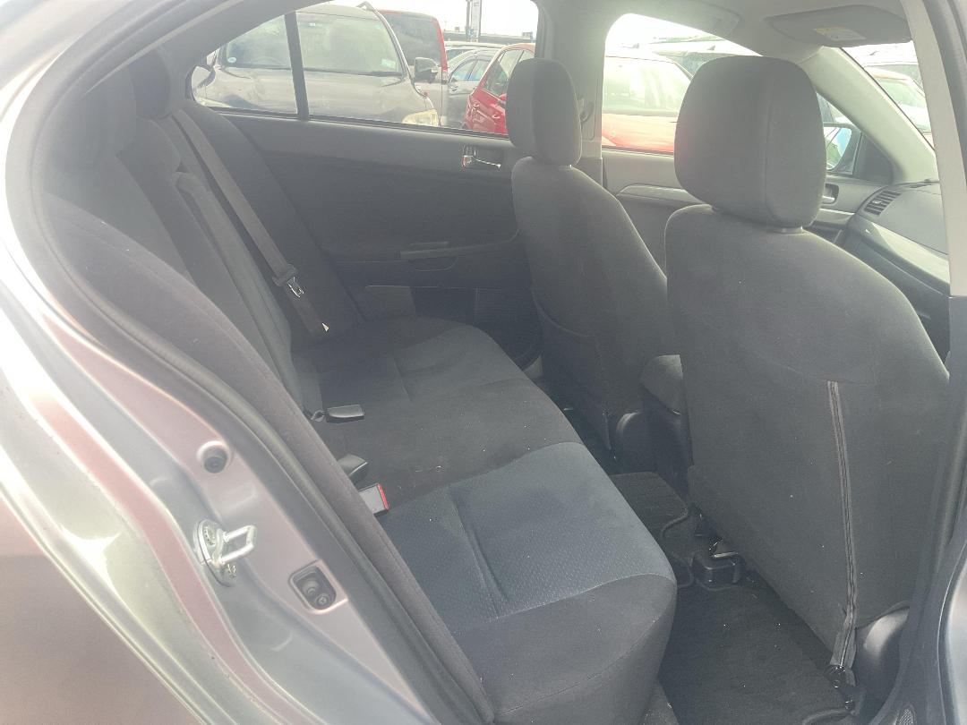 Photo '8' of Mitsubishi Galant