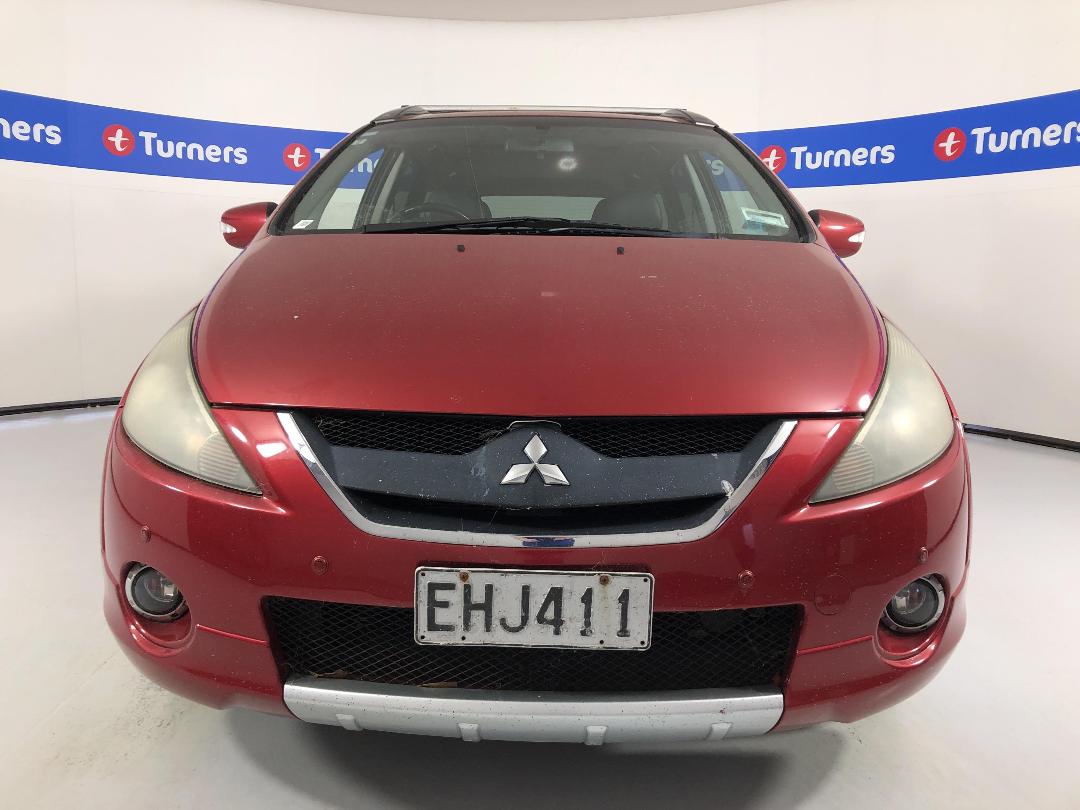 Photo '2' of Mitsubishi Grandis