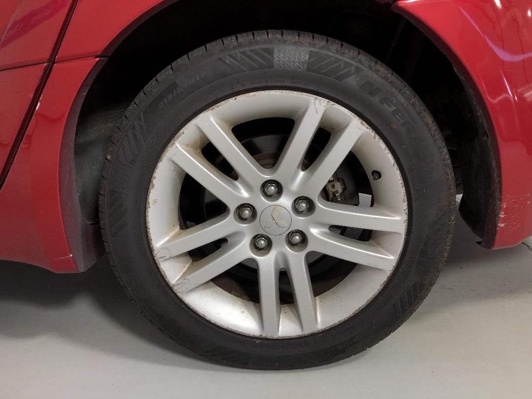 Photo '11' of Mitsubishi Grandis