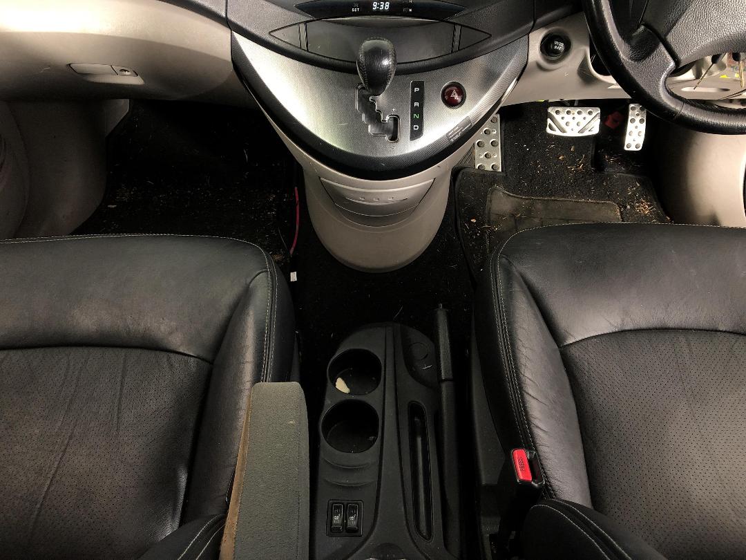 Photo '18' of Mitsubishi Grandis