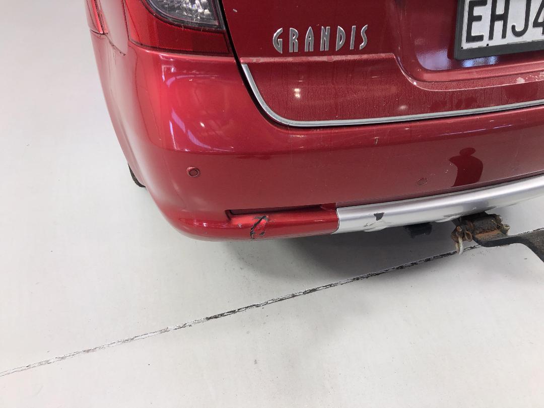 Photo '26' of Mitsubishi Grandis