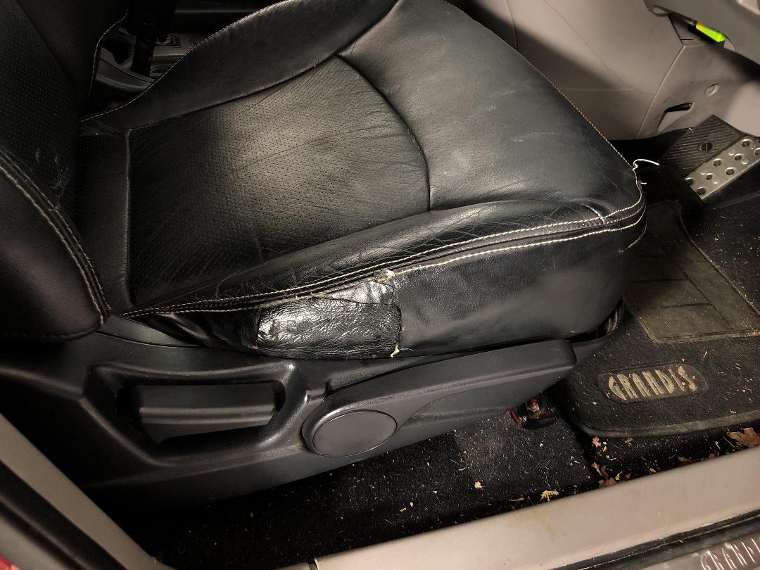 Photo '24' of Mitsubishi Grandis