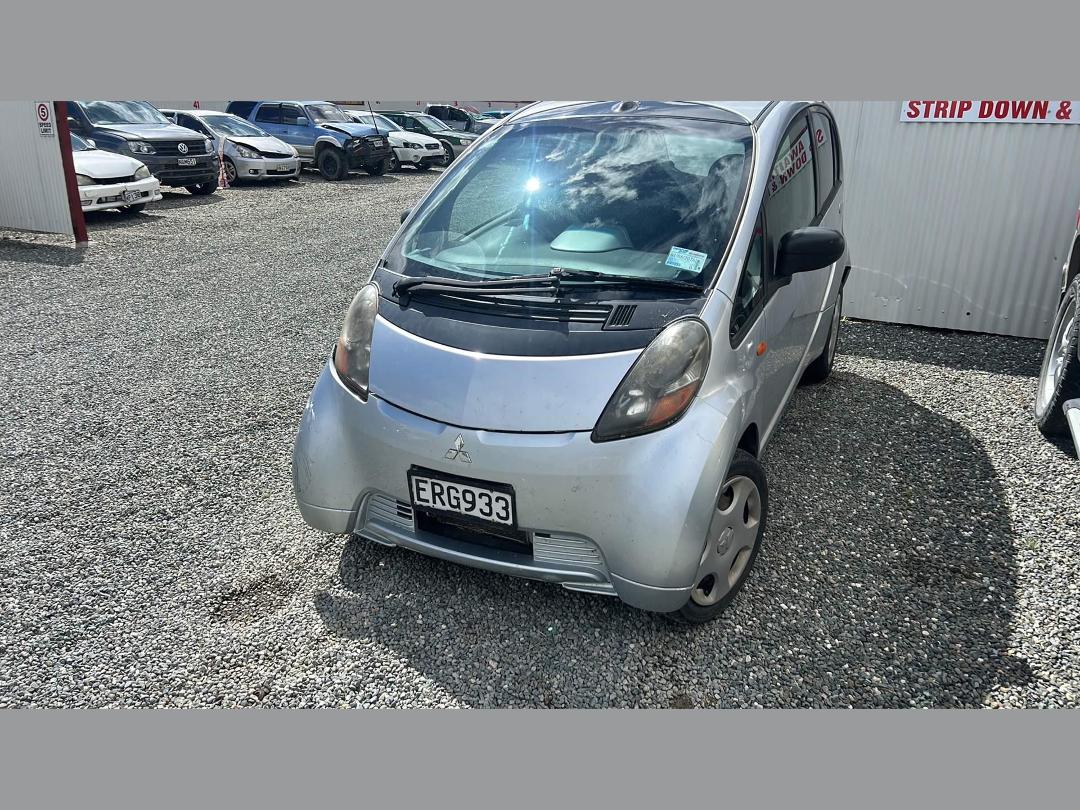 Photo '2' of Mitsubishi I-CAR 660P