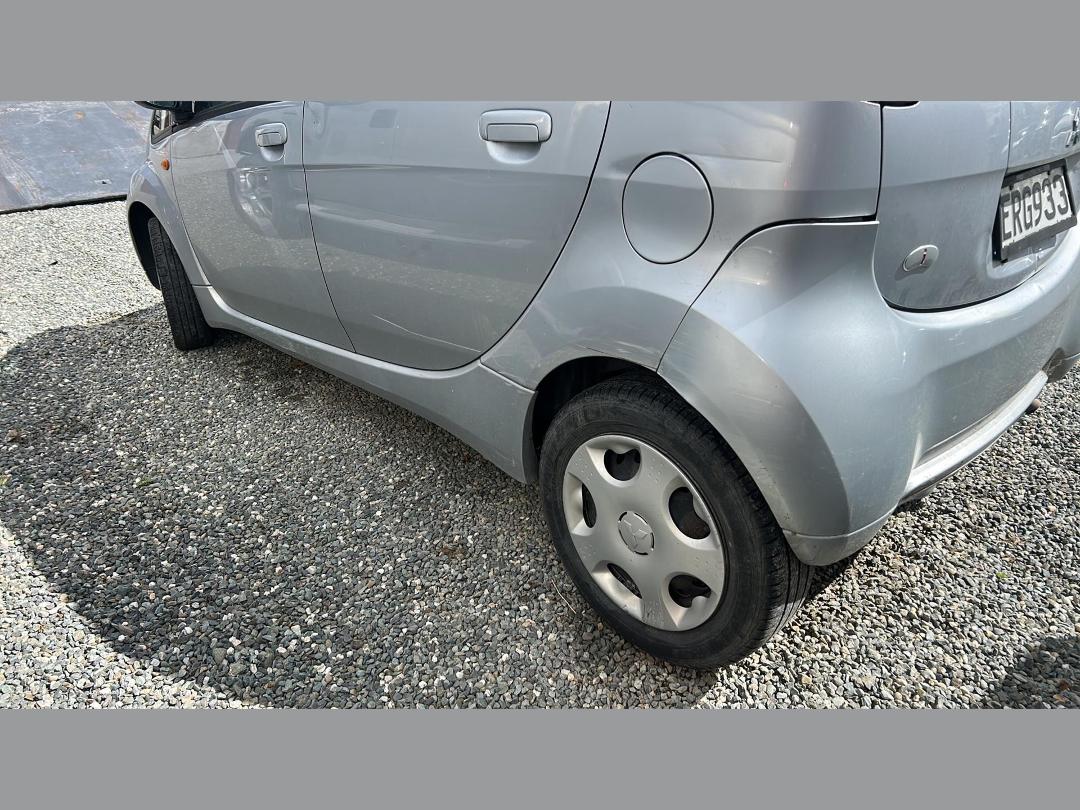 Photo '9' of Mitsubishi I-CAR 660P