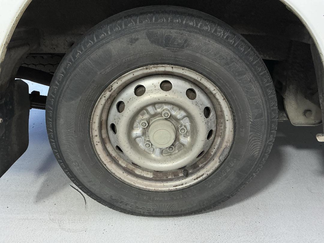 Photo '8' of Mitsubishi L300 SWB Photo '8' of Mitsubishi L300 SWB