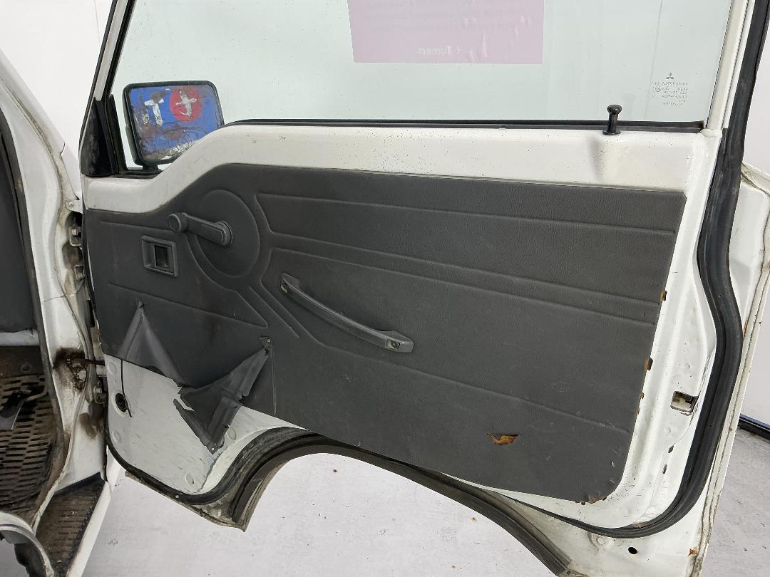 Photo '13' of Mitsubishi L300 SWB Photo '13' of Mitsubishi L300 SWB