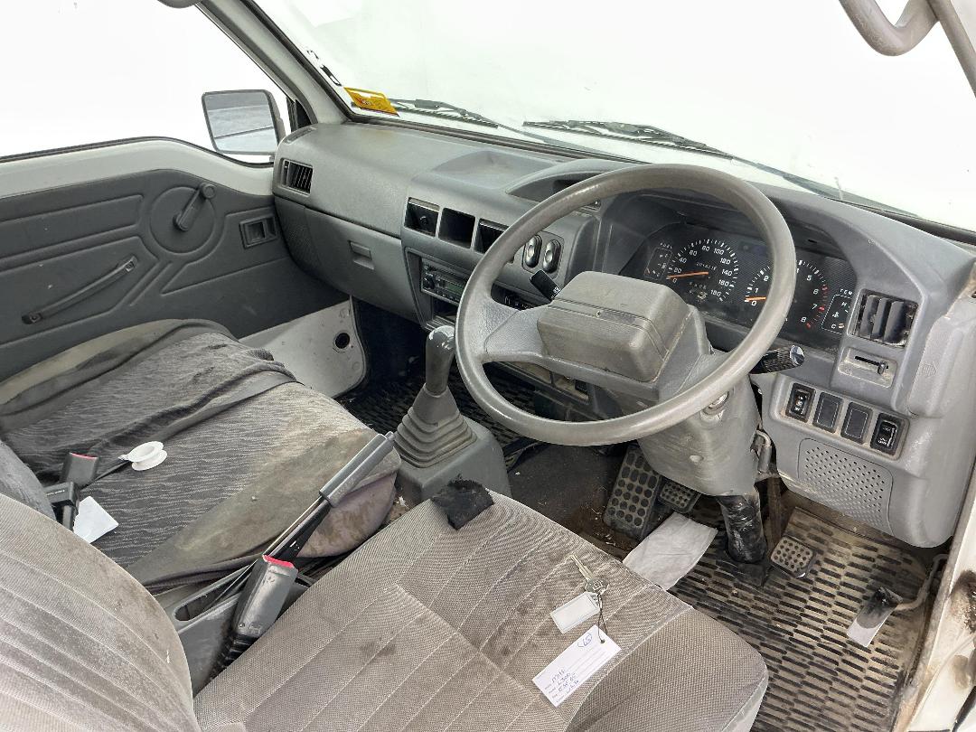Photo '17' of Mitsubishi L300 SWB Photo '17' of Mitsubishi L300 SWB