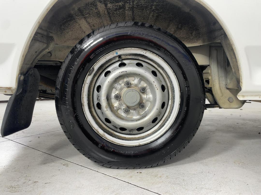 Photo '12' of Mitsubishi L300