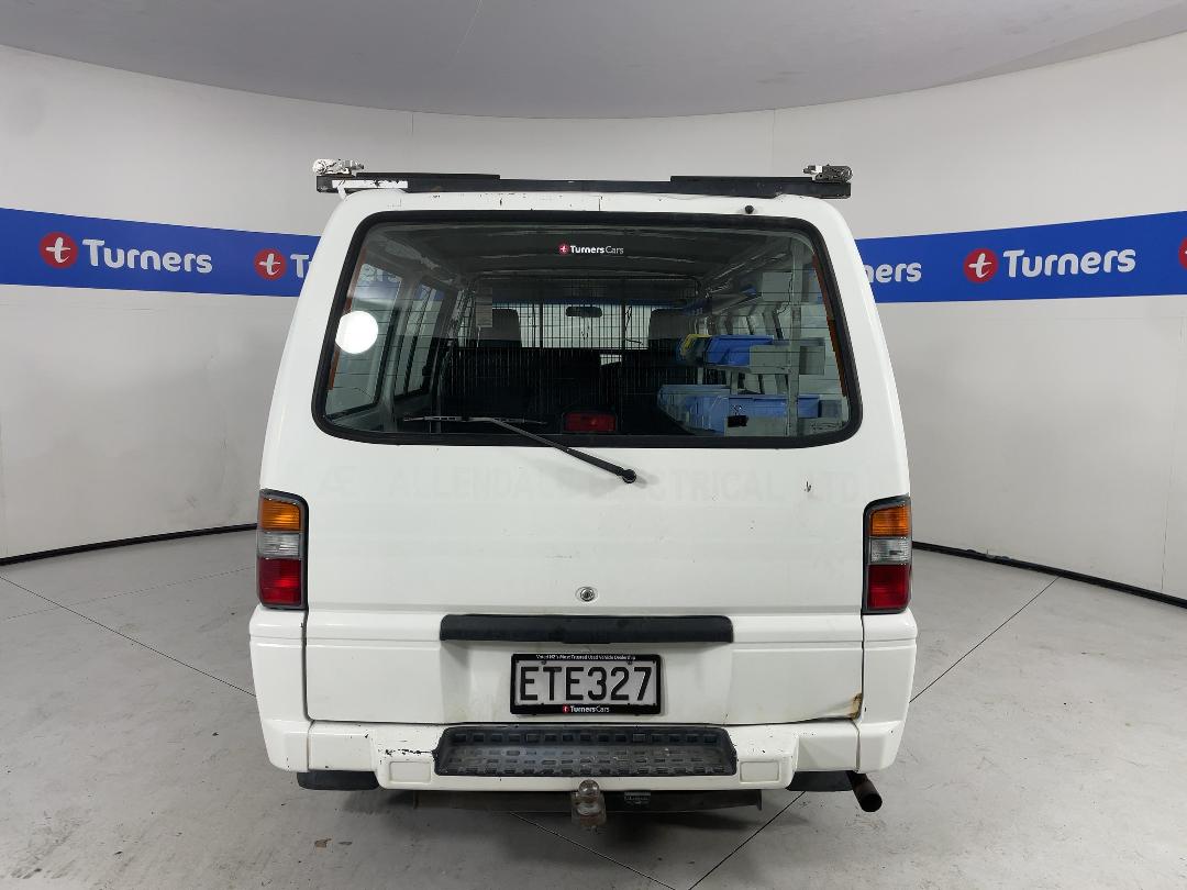 Photo '6' of Mitsubishi L300