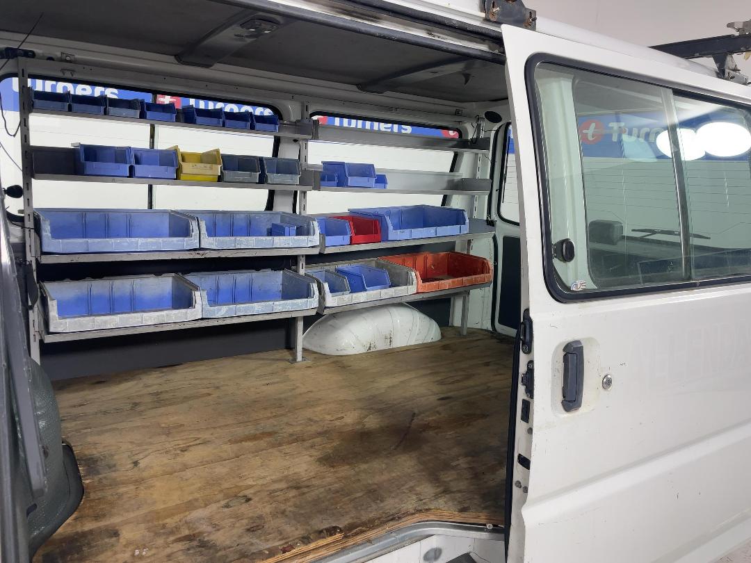 Photo '20' of Mitsubishi L300