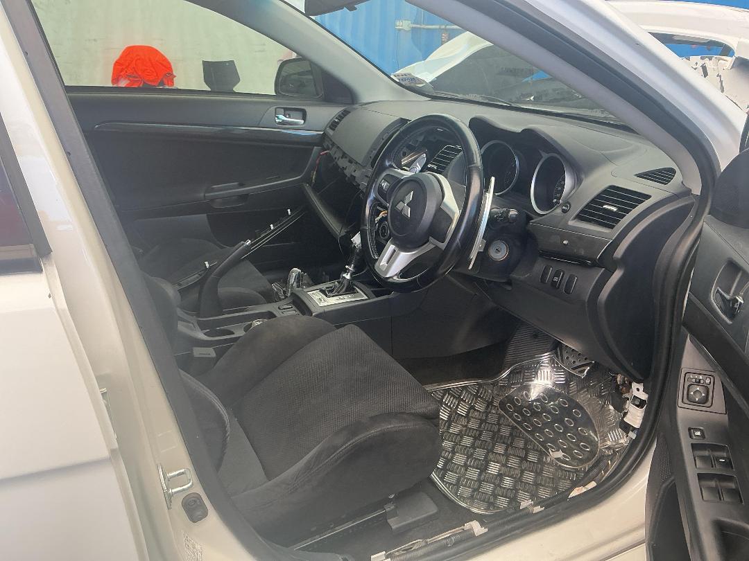 Photo '22' of Mitsubishi Lancer Evolution Photo '22' of Mitsubishi Lancer Evolution