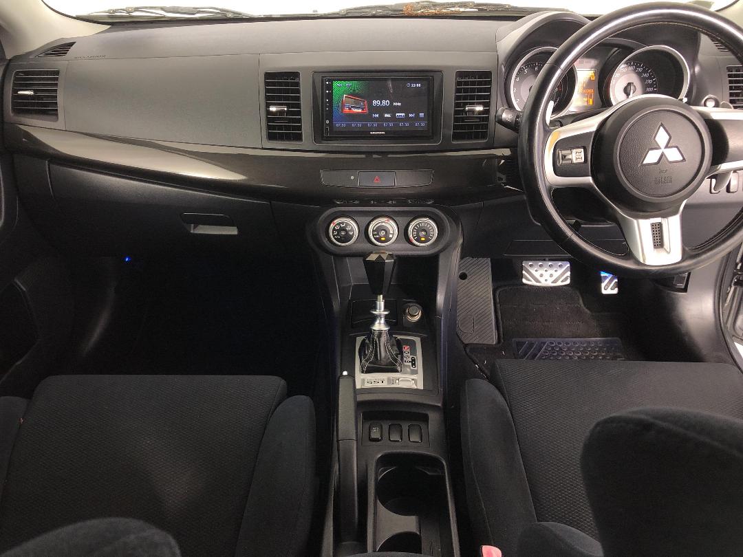 Photo '17' of Mitsubishi Lancer Photo '17' of Mitsubishi Lancer