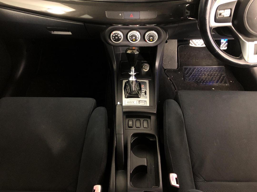 Photo '18' of Mitsubishi Lancer Photo '18' of Mitsubishi Lancer