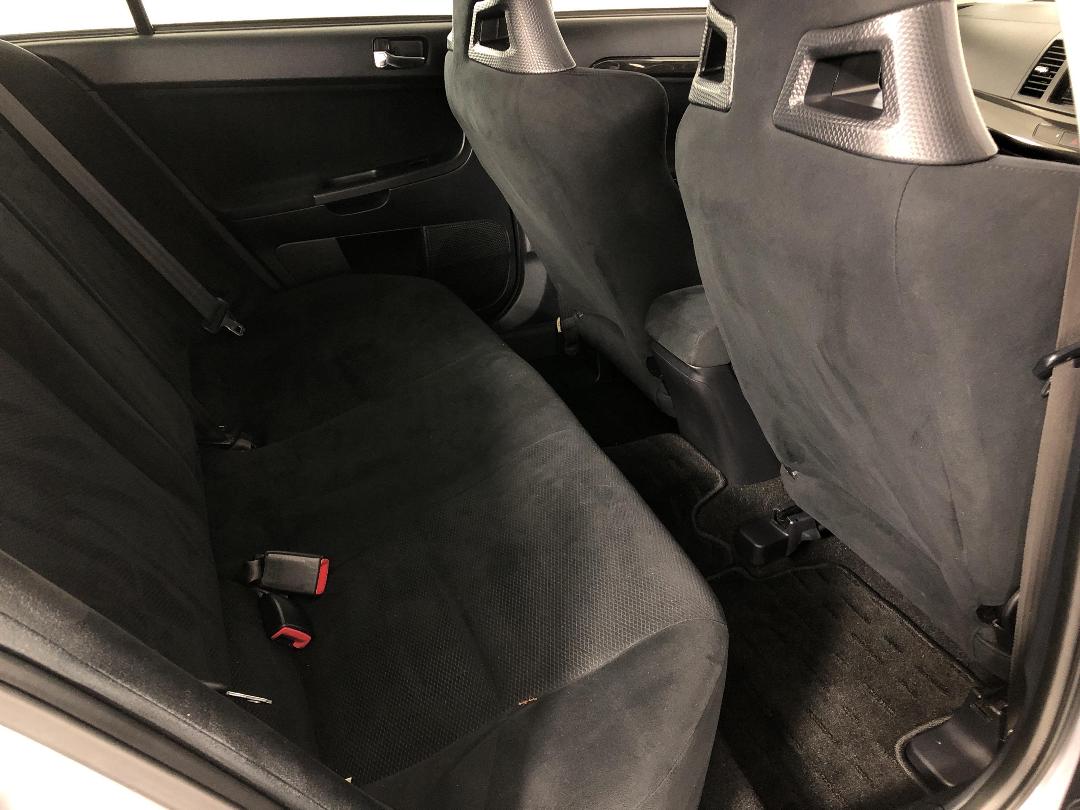 Photo '20' of Mitsubishi Lancer Photo '20' of Mitsubishi Lancer