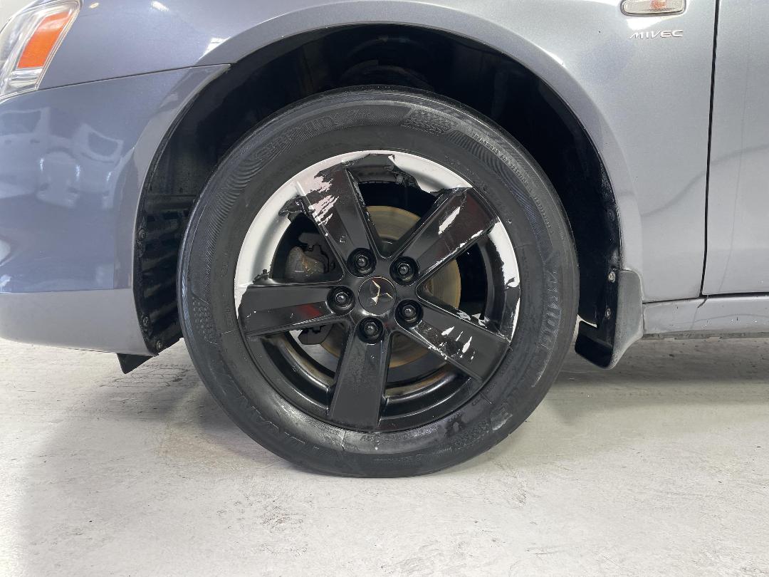 Photo '10' of Mitsubishi Lancer