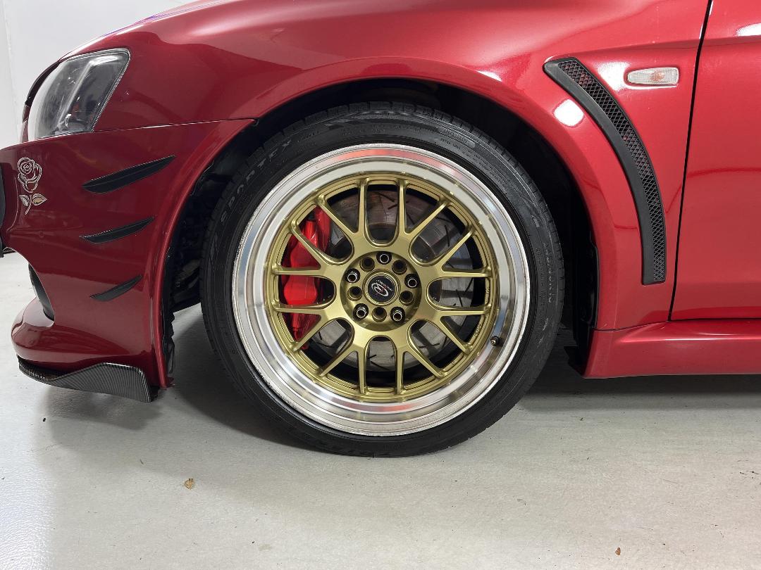 Photo '10' of Mitsubishi Lancer