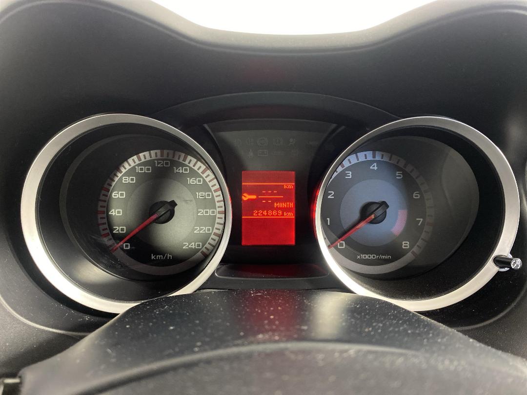 Photo '21' of Mitsubishi Lancer