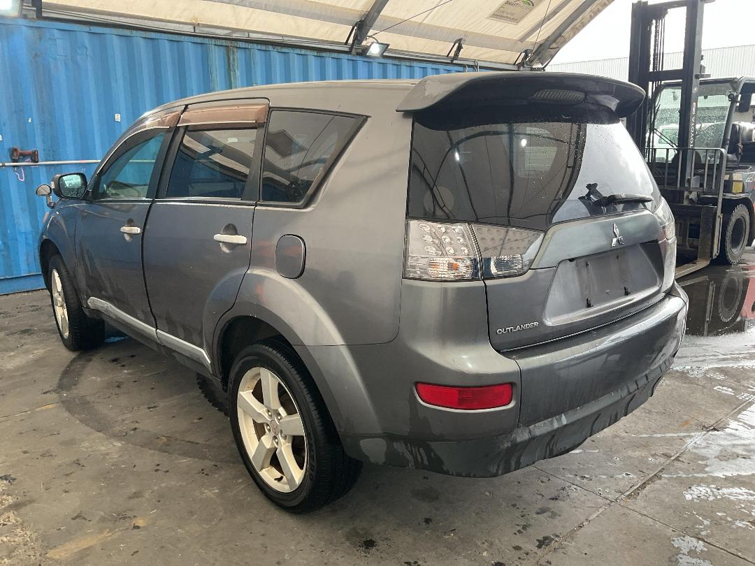 Photo '4' of Mitsubishi Outlander Photo '4' of Mitsubishi Outlander