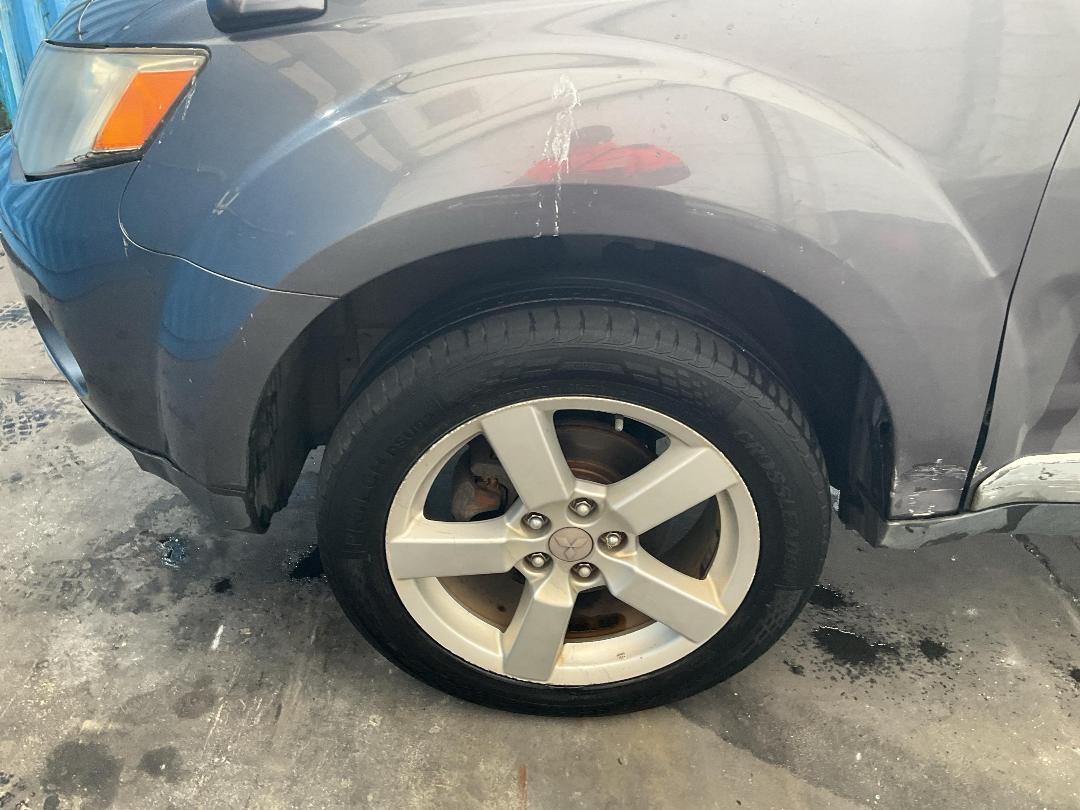 Photo '20' of Mitsubishi Outlander Photo '20' of Mitsubishi Outlander