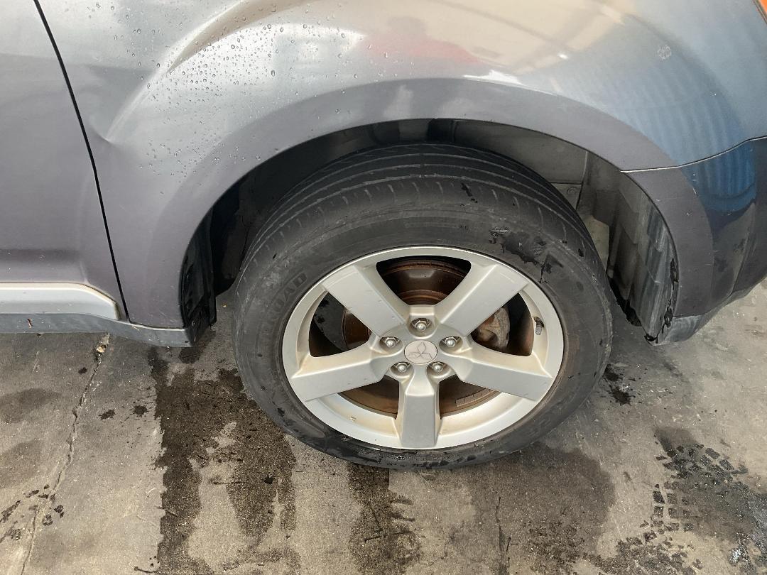 Photo '21' of Mitsubishi Outlander Photo '21' of Mitsubishi Outlander