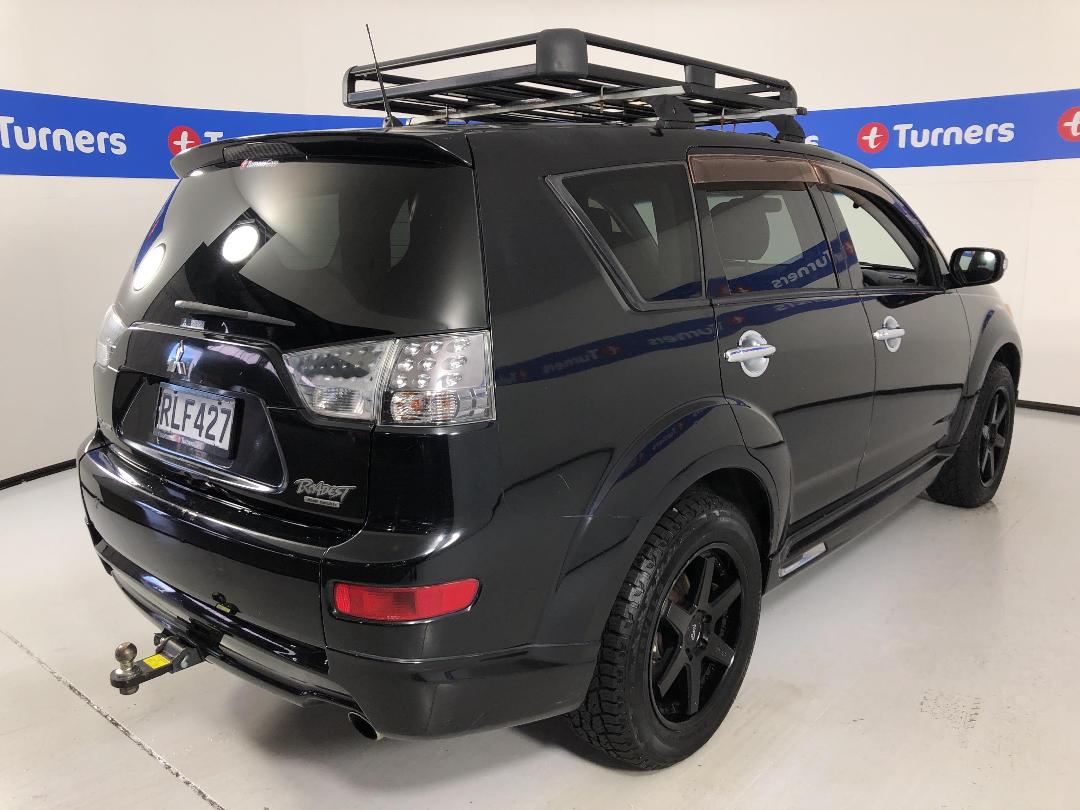 Photo '7' of Mitsubishi Outlander Photo '7' of Mitsubishi Outlander