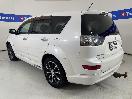 Thumbnail '5' of Mitsubishi Outlander