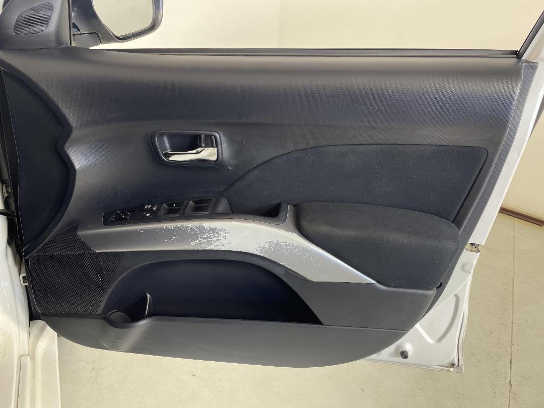 Photo '15' of Mitsubishi Outlander Photo '15' of Mitsubishi Outlander