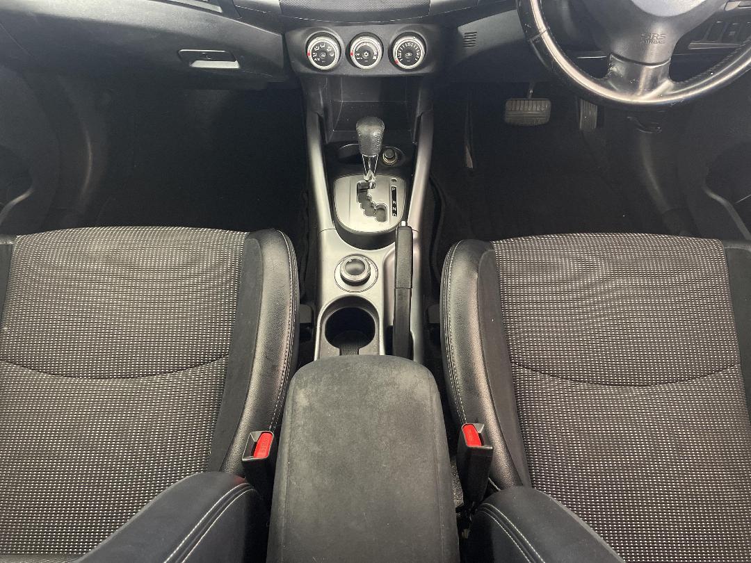 Photo '18' of Mitsubishi Outlander Photo '18' of Mitsubishi Outlander