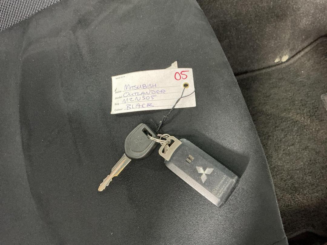 Photo '22' of Mitsubishi Outlander Photo '22' of Mitsubishi Outlander