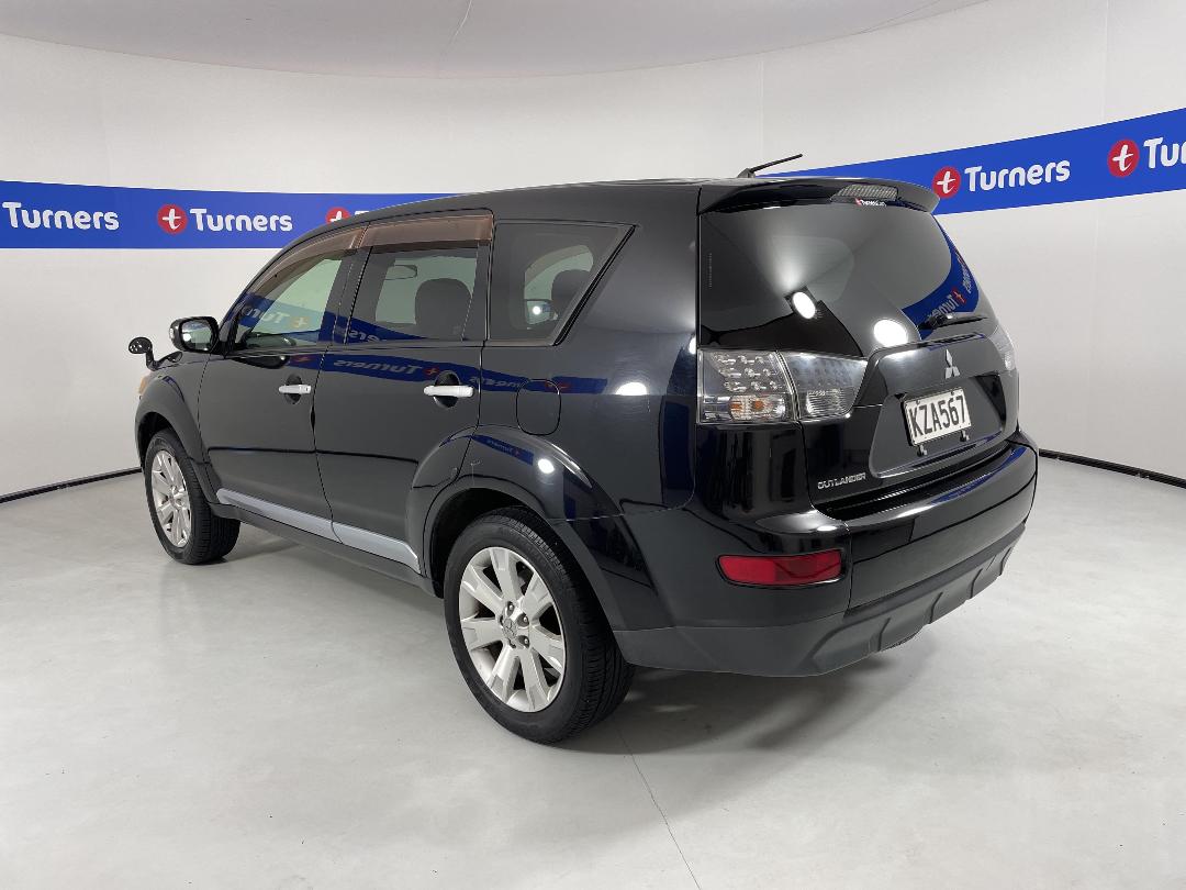 Photo '5' of Mitsubishi Outlander