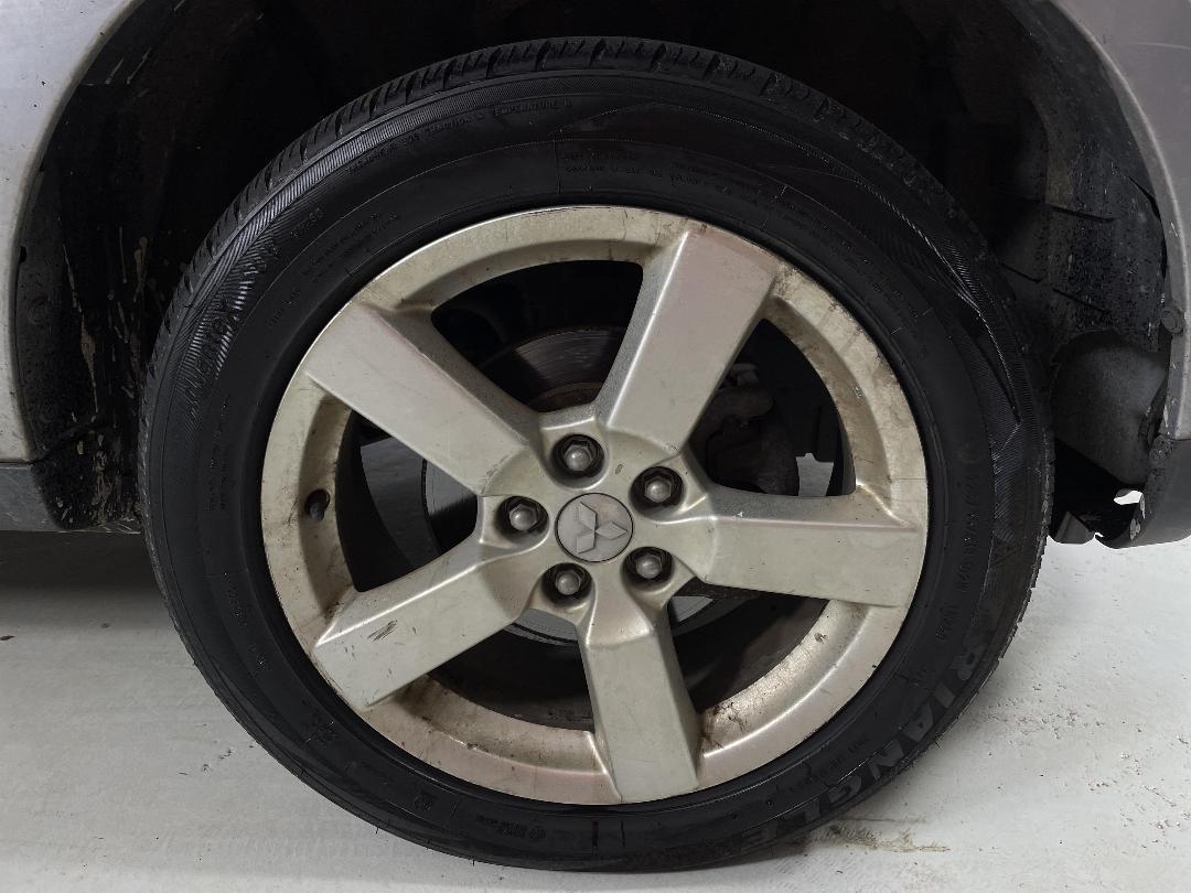 Photo '9' of Mitsubishi Outlander